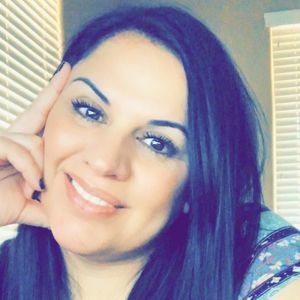 Meet your Posher, Gabriela